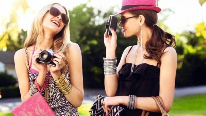 Стильні аксесуари, що вдало доповнюють образ: модні тенденції